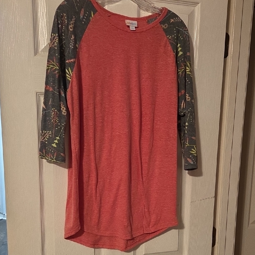 LuLaRoe Coral Red Top